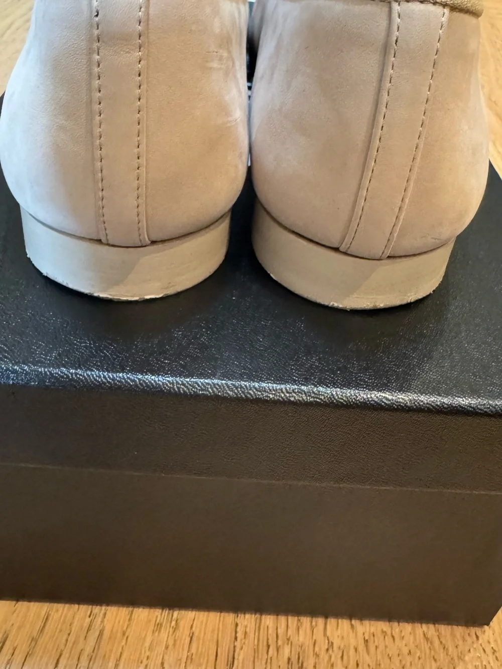 CHANEL Beige Quilted Leather Ballet Flats with Bow